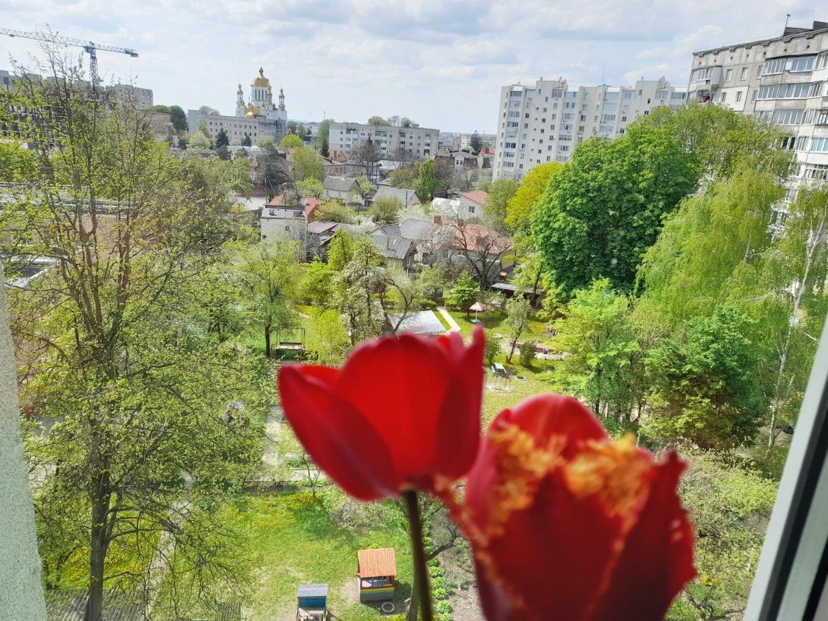 Апартаменти Біля Автовокзалу Rivne Exteriér fotografie